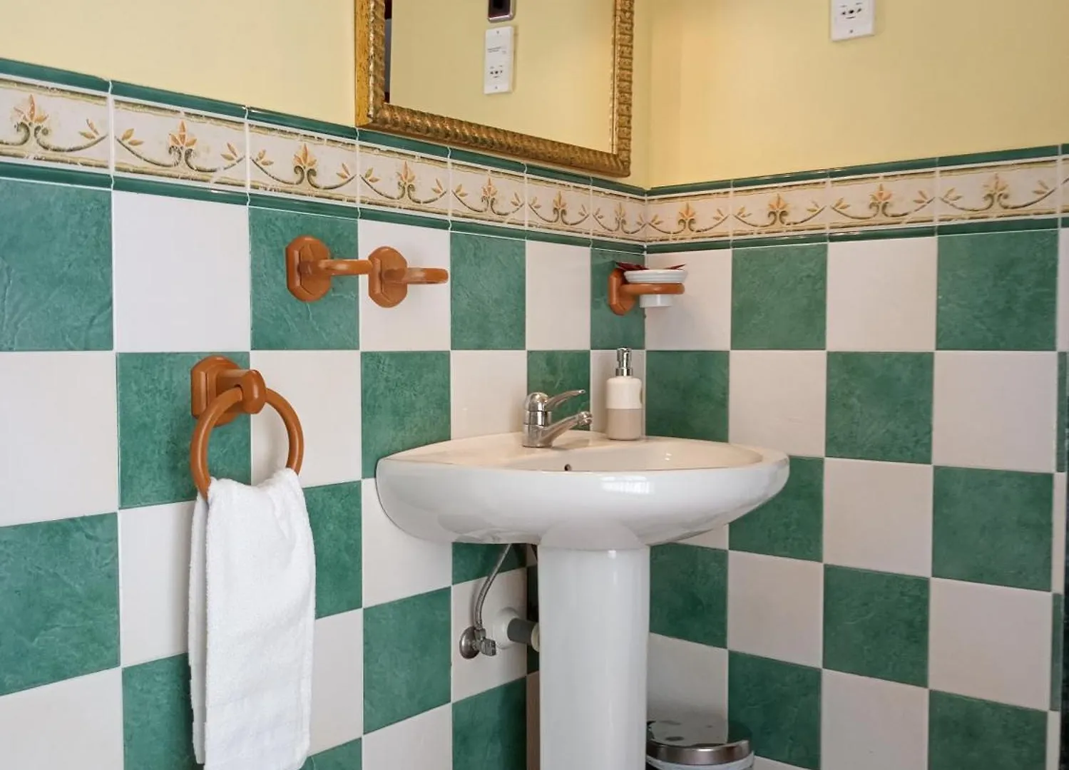 Pension Begona - Centro Ciudad Bilbao 2*,