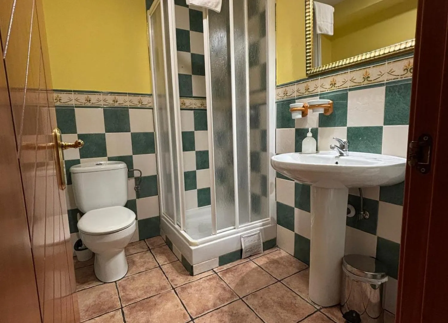 Pension Begona - Centro Ciudad Bilbao Guest house